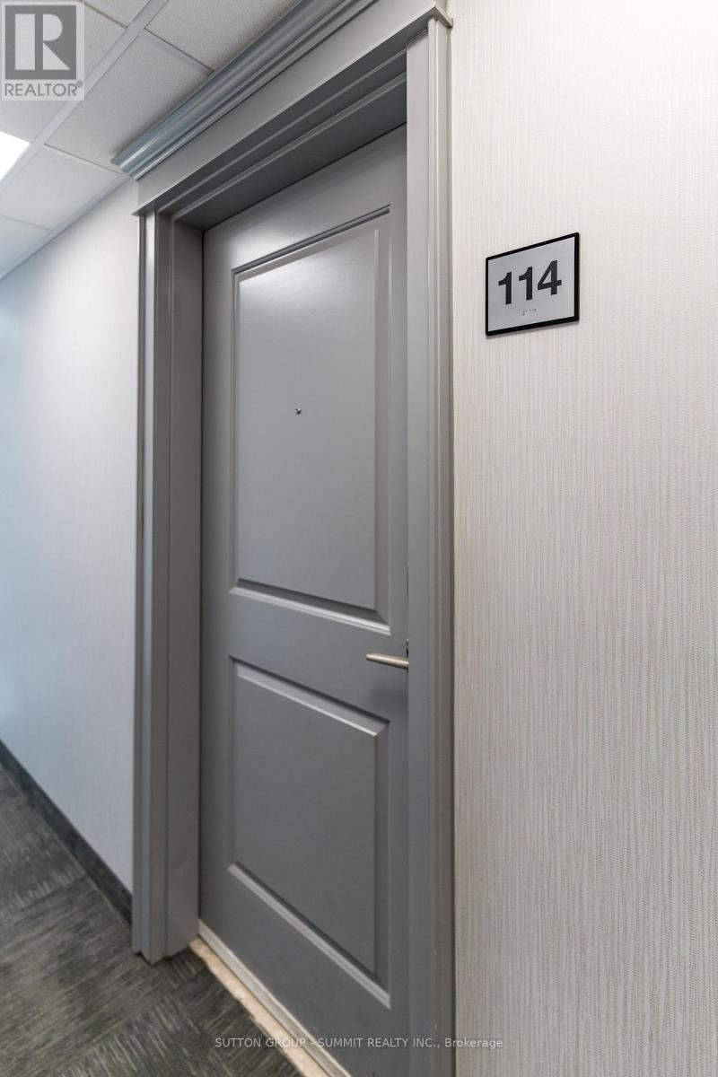 114 - 35 Southshore Crescent, Hamilton, Ontario  L8E 0J2 - Photo 13 - X12506358