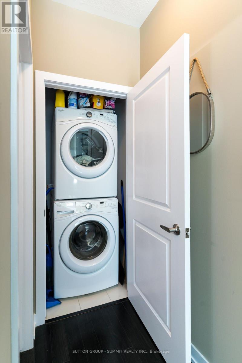 114 - 35 Southshore Crescent, Hamilton, Ontario  L8E 0J2 - Photo 12 - X12506358