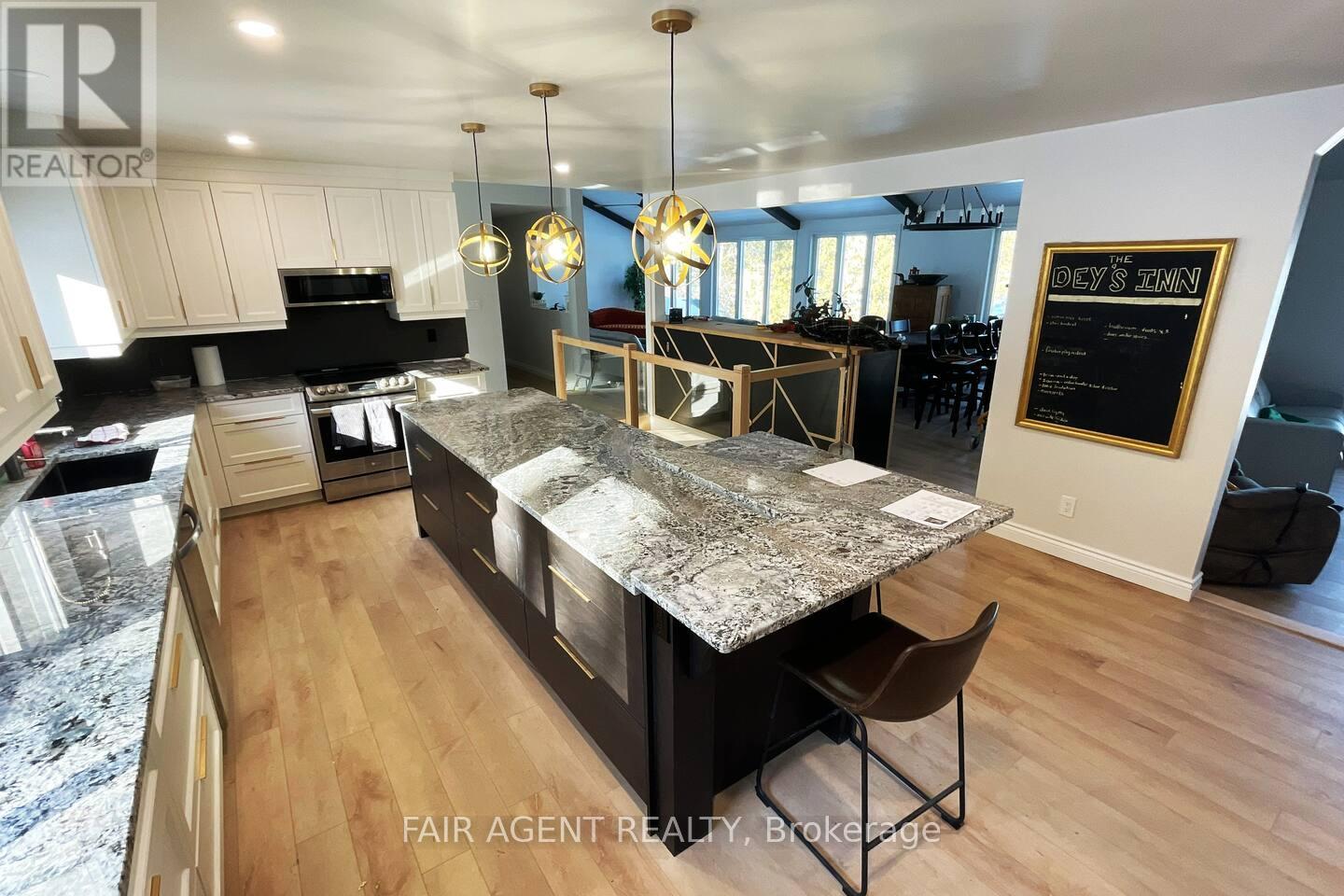 849 Dry Pine Bay Road, French River, Ontario  P0M 1A0 - Photo 8 - X12557570