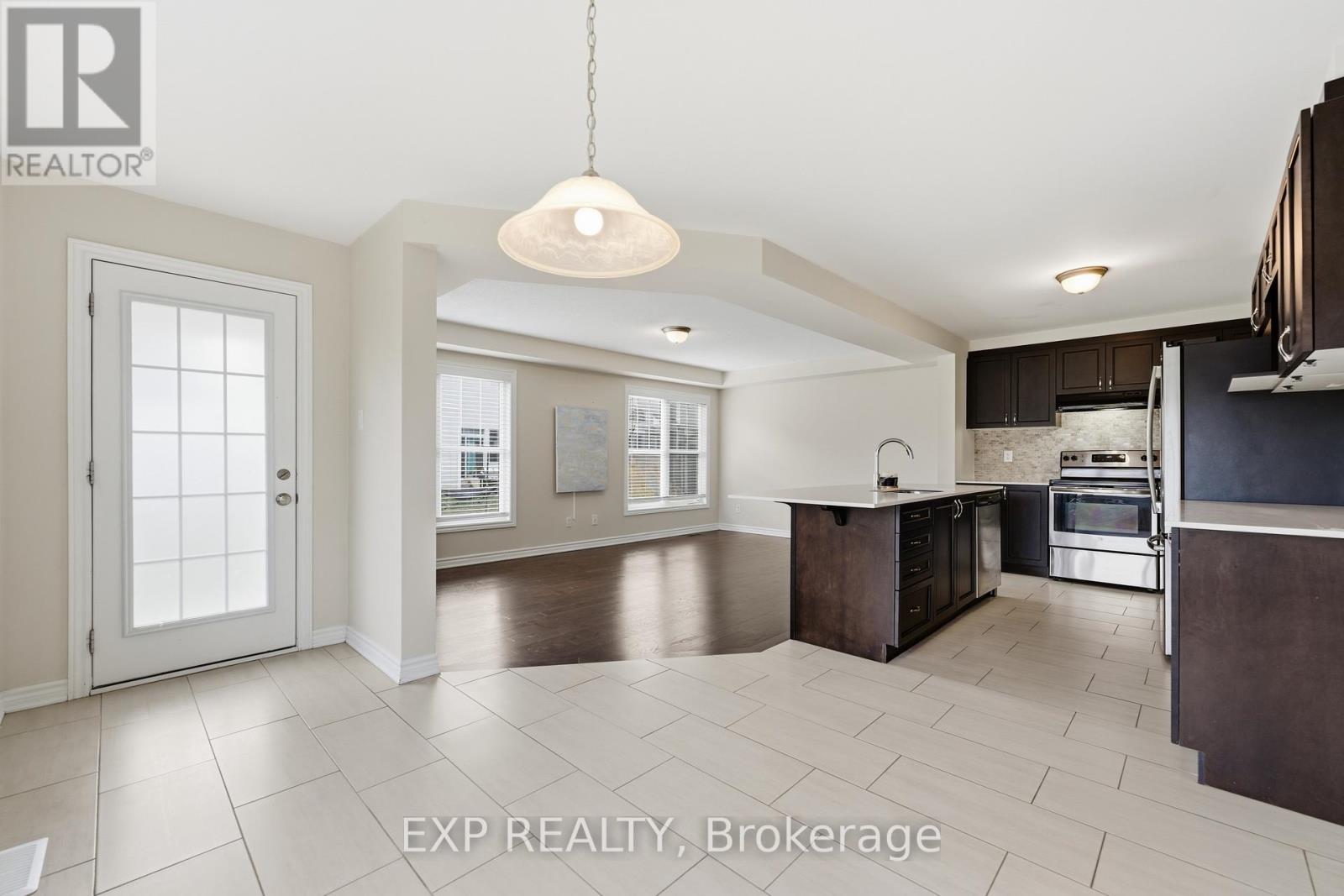 100 Cranesbill Road, Ottawa, Ontario  K2V 0J5 - Photo 13 - X12557524