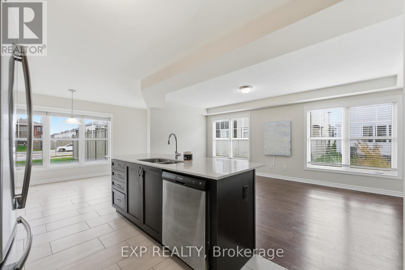 100 Cranesbill Road, Ottawa, Ontario  K2V 0J5 - Photo 20 - X12557524