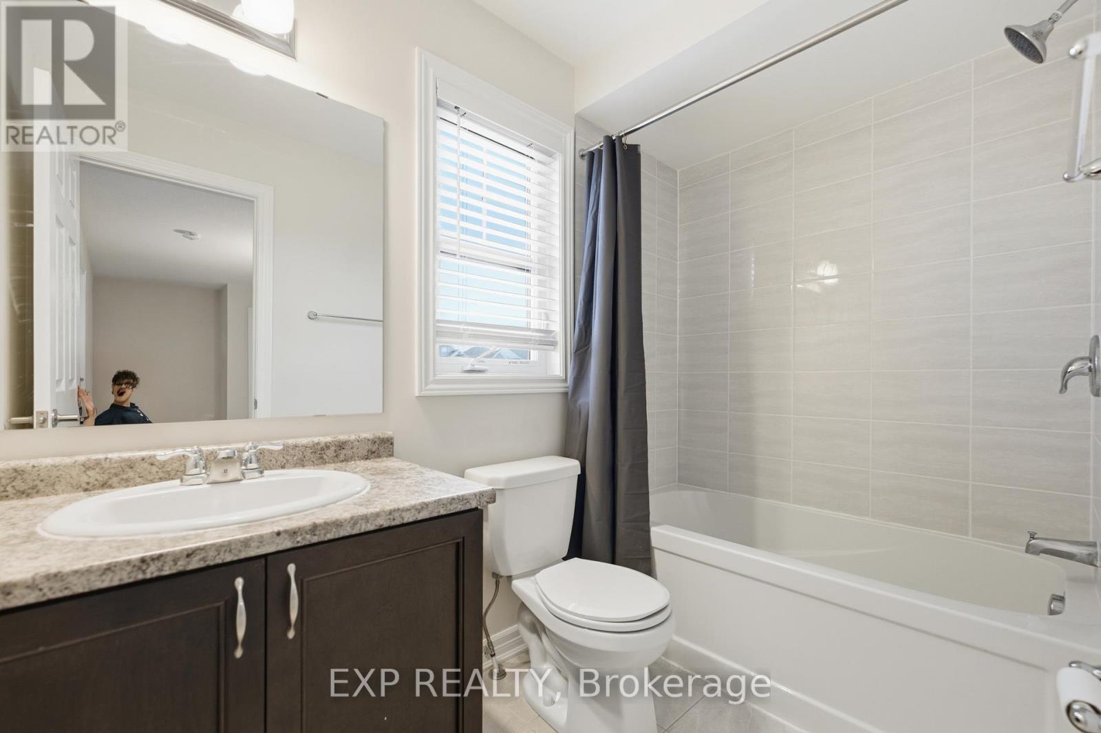 100 Cranesbill Road, Ottawa, Ontario  K2V 0J5 - Photo 34 - X12557524