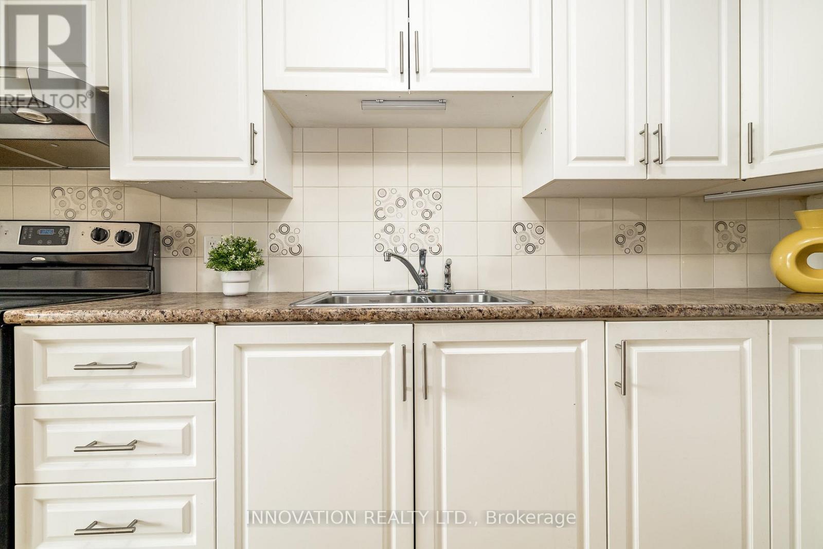 307 - 665 Bathgate Drive, Ottawa, Ontario  K1K 3Y4 - Photo 20 - X12557574