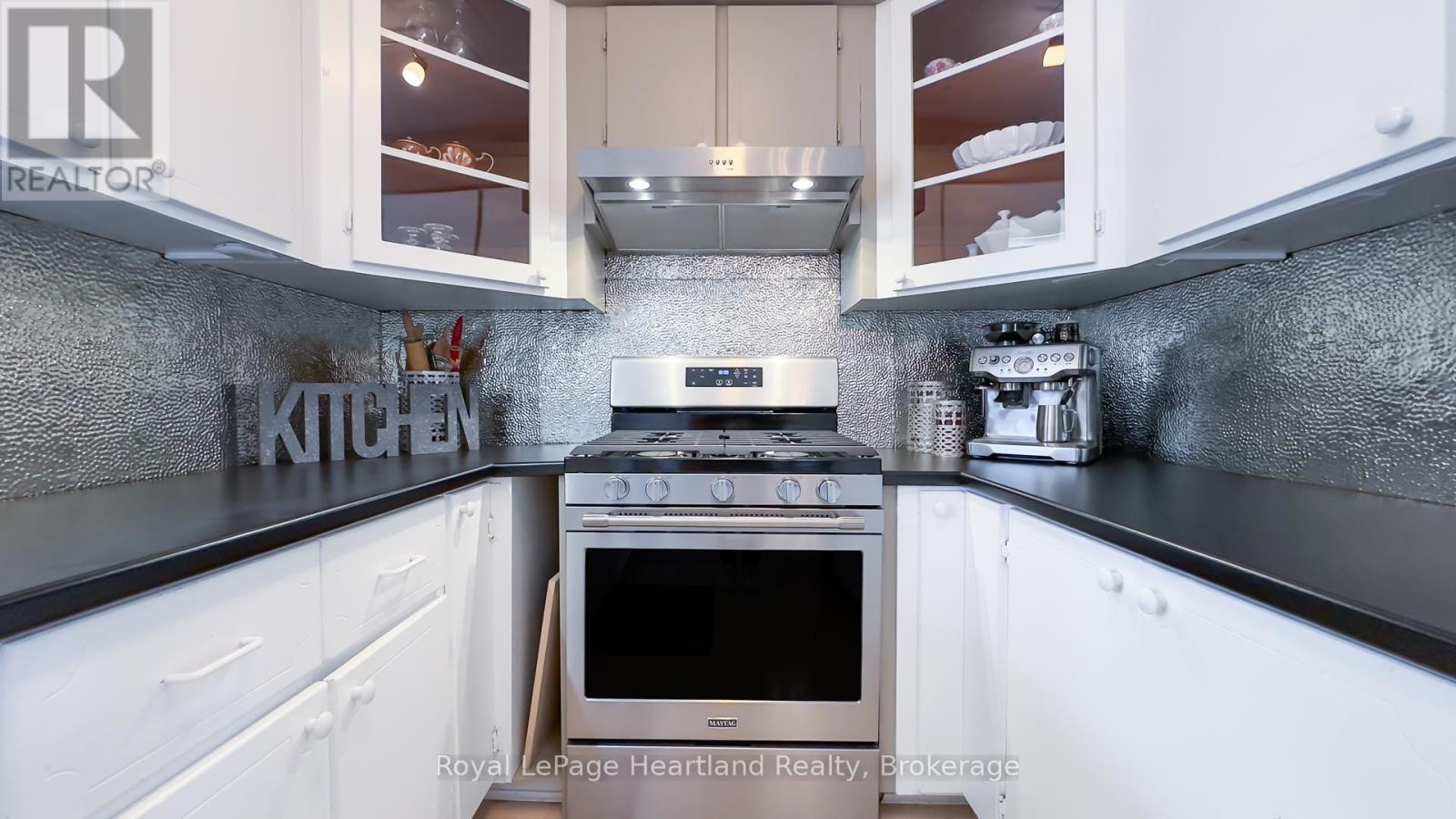 273 Hamilton Street, North Huron, Ontario  N0M 1H0 - Photo 12 - X12557568