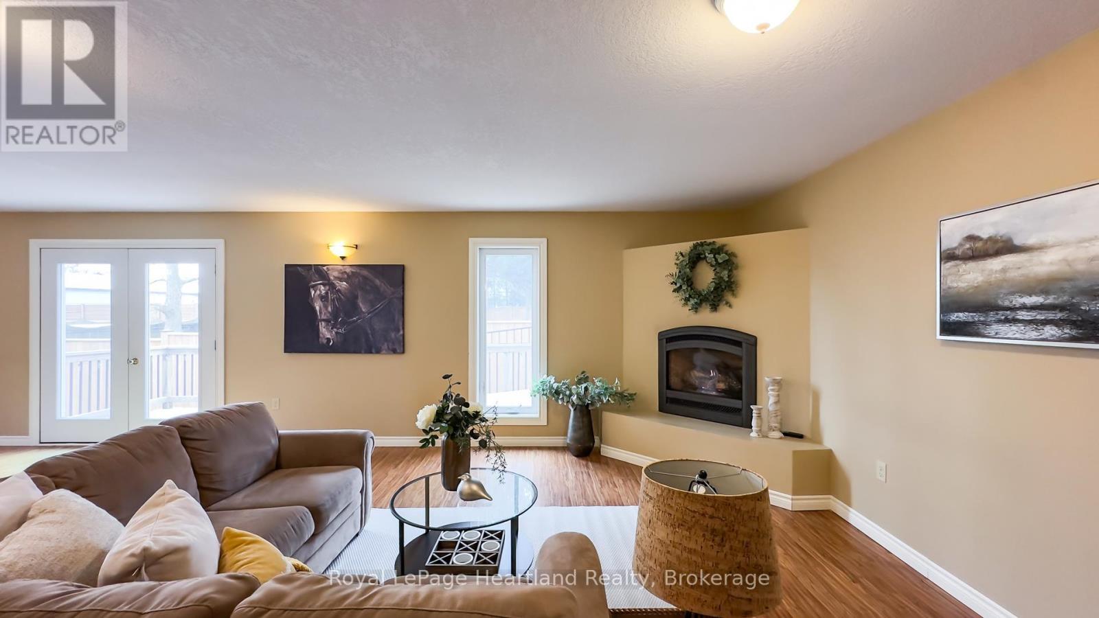 273 Hamilton Street, North Huron, Ontario  N0M 1H0 - Photo 37 - X12557568