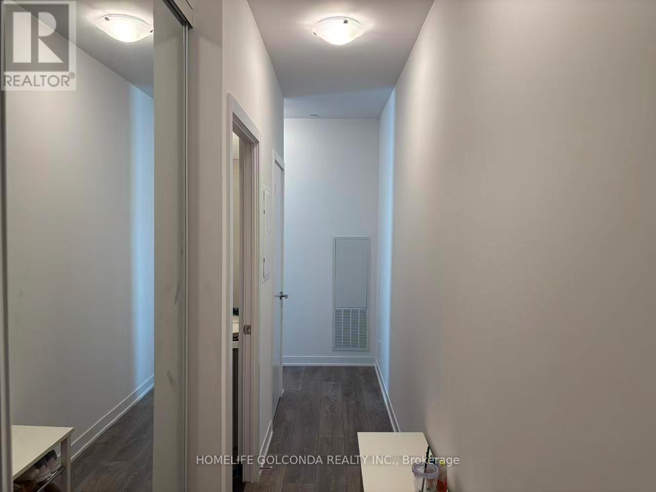 1902 - 87 Peter Street, Toronto, Ontario  M5V 0P1 - Photo 2 - C12557542