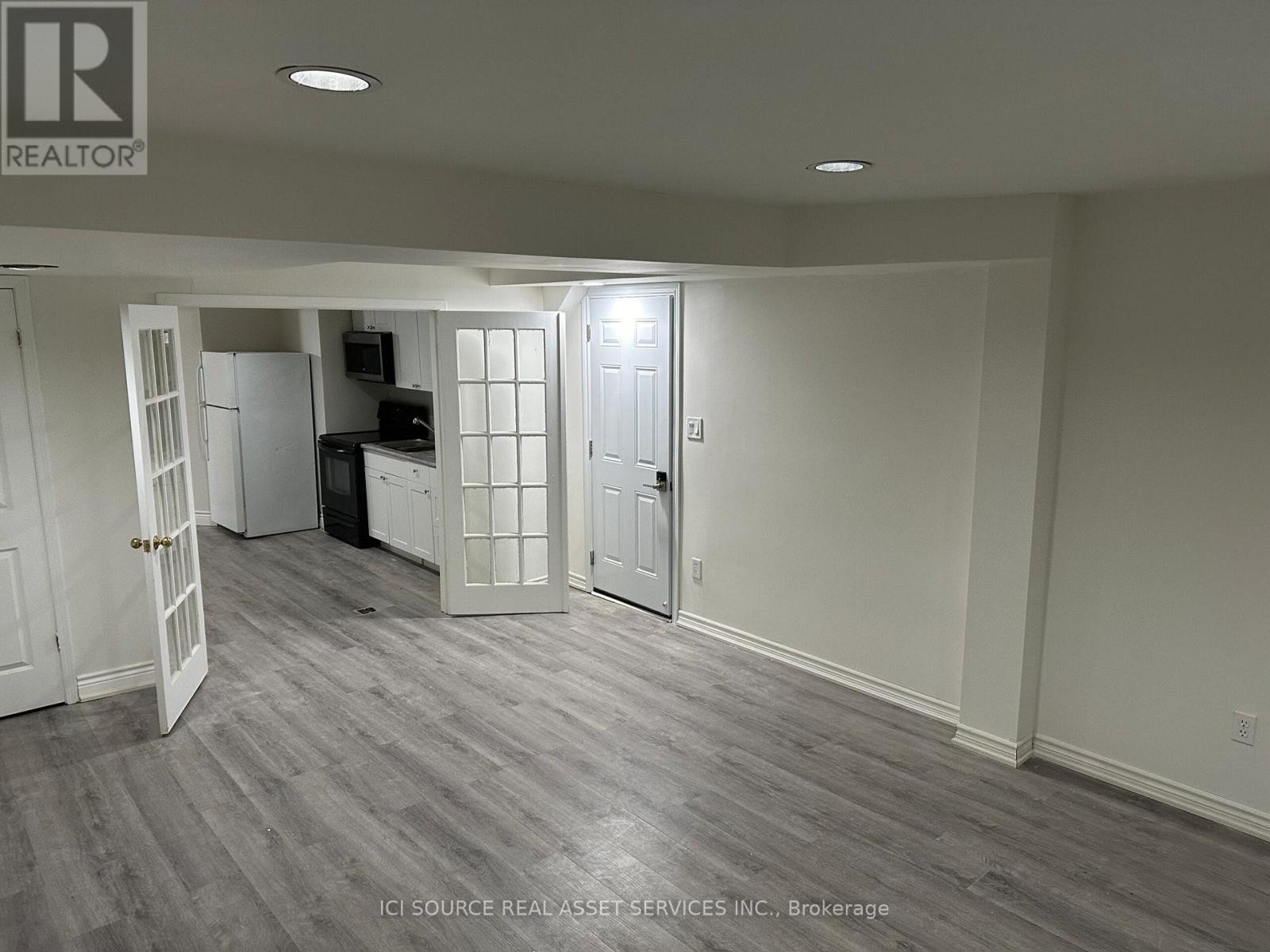 Lower - 155 Highland Crescent, Toronto, Ontario  M2L 1H2 - Photo 11 - C12557548