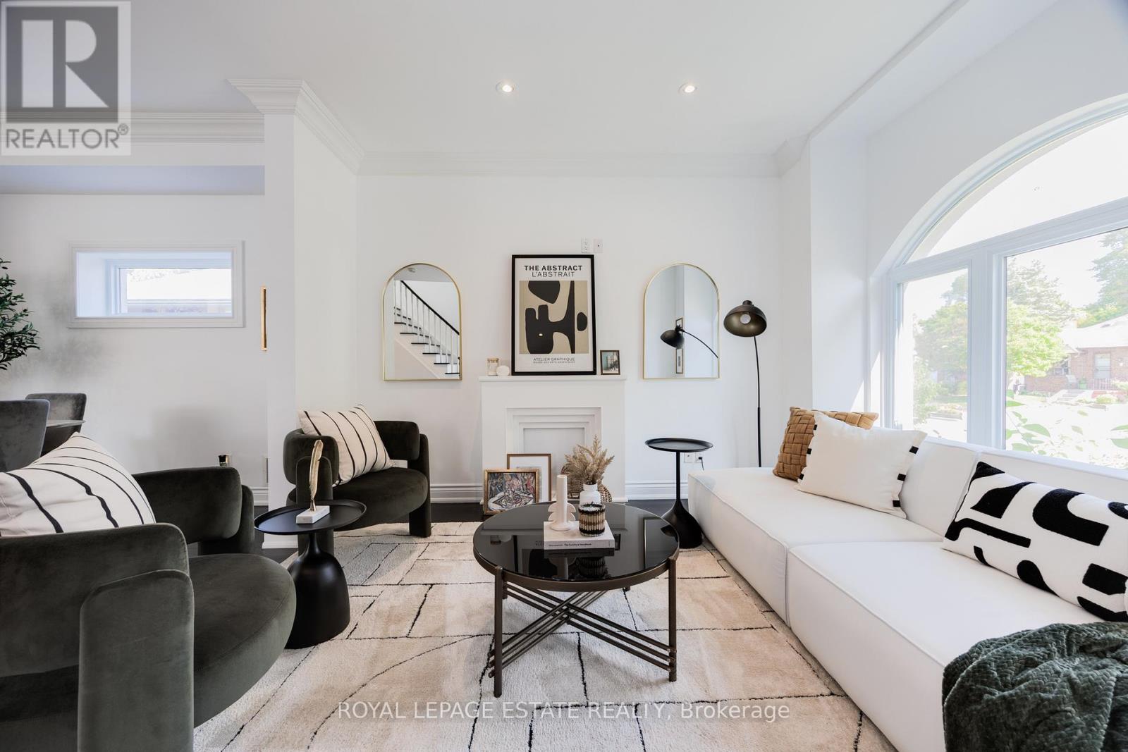 32 Manderley Drive, Toronto, Ontario  M1N 3E7 - Photo 4 - E12557504