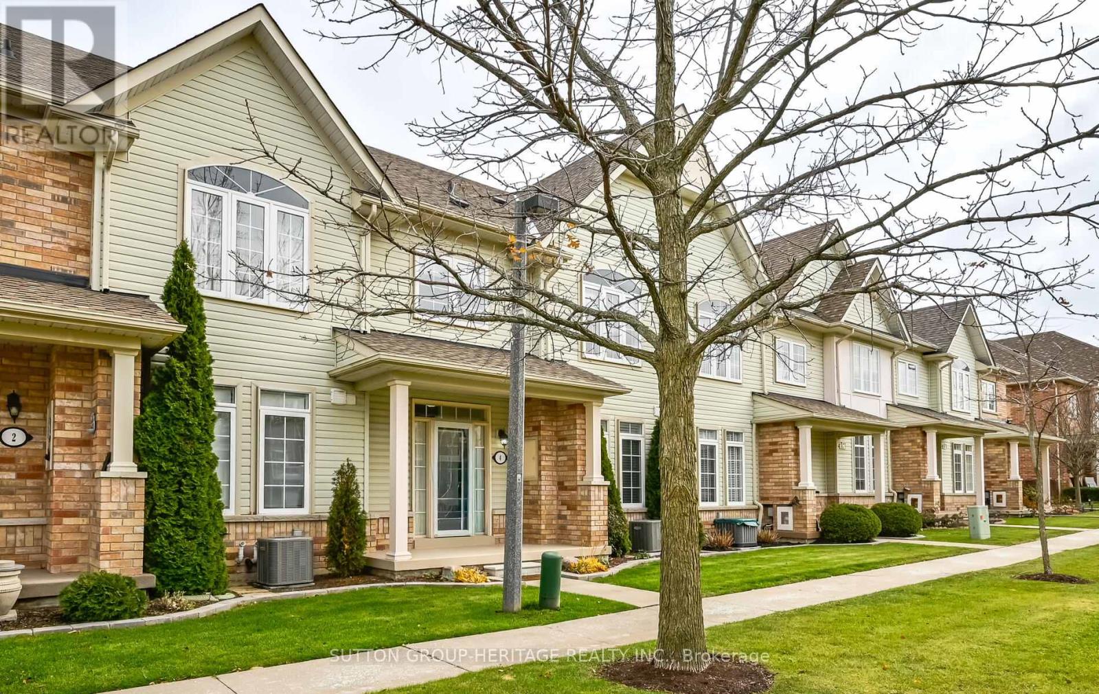 4 Lesterwood Way, Whitby, Ontario  L1R 0C9 - Photo 3 - E12557540