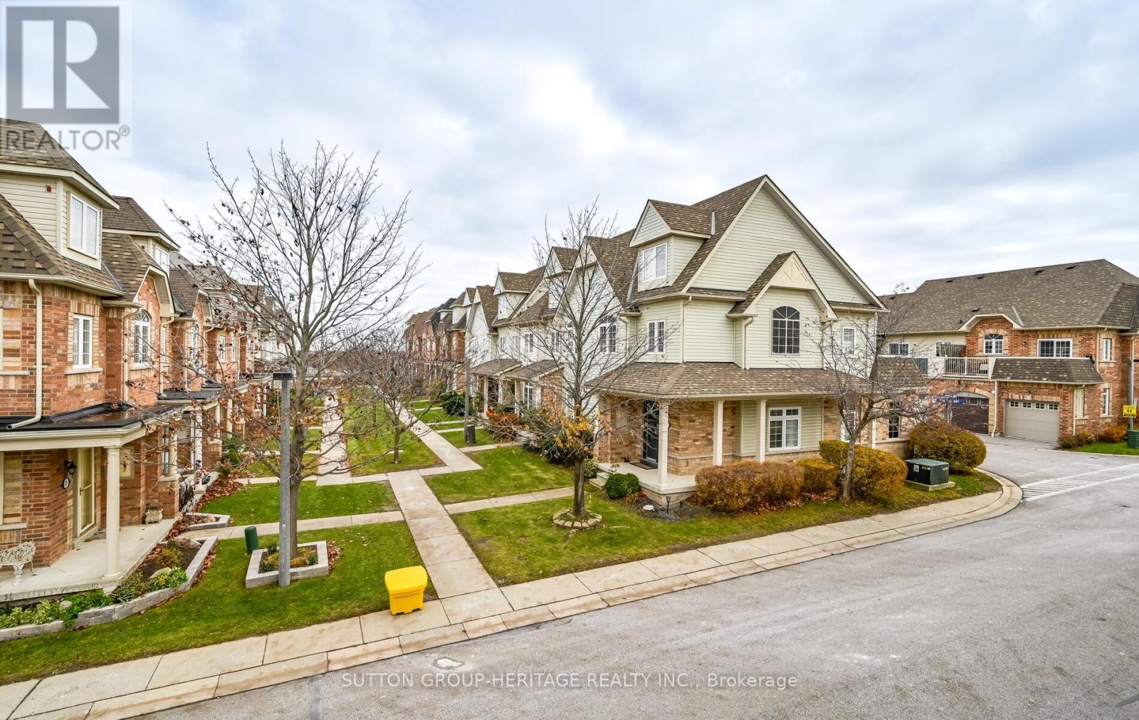 4 Lesterwood Way, Whitby, Ontario  L1R 0C9 - Photo 33 - E12557540