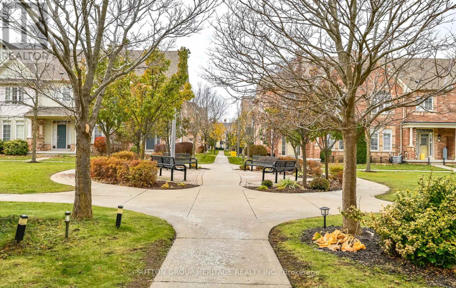 4 Lesterwood Way, Whitby, Ontario  L1R 0C9 - Photo 34 - E12557540