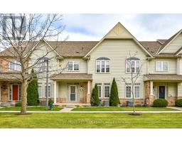 4 LESTERWOOD WAY, Whitby, Ontario