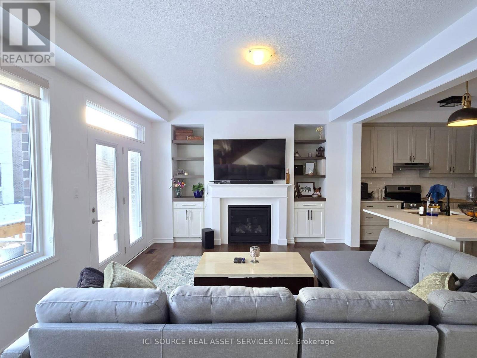 1405 Mockingbird Square, Pickering, Ontario  L1X 0N8 - Photo 10 - E12557544