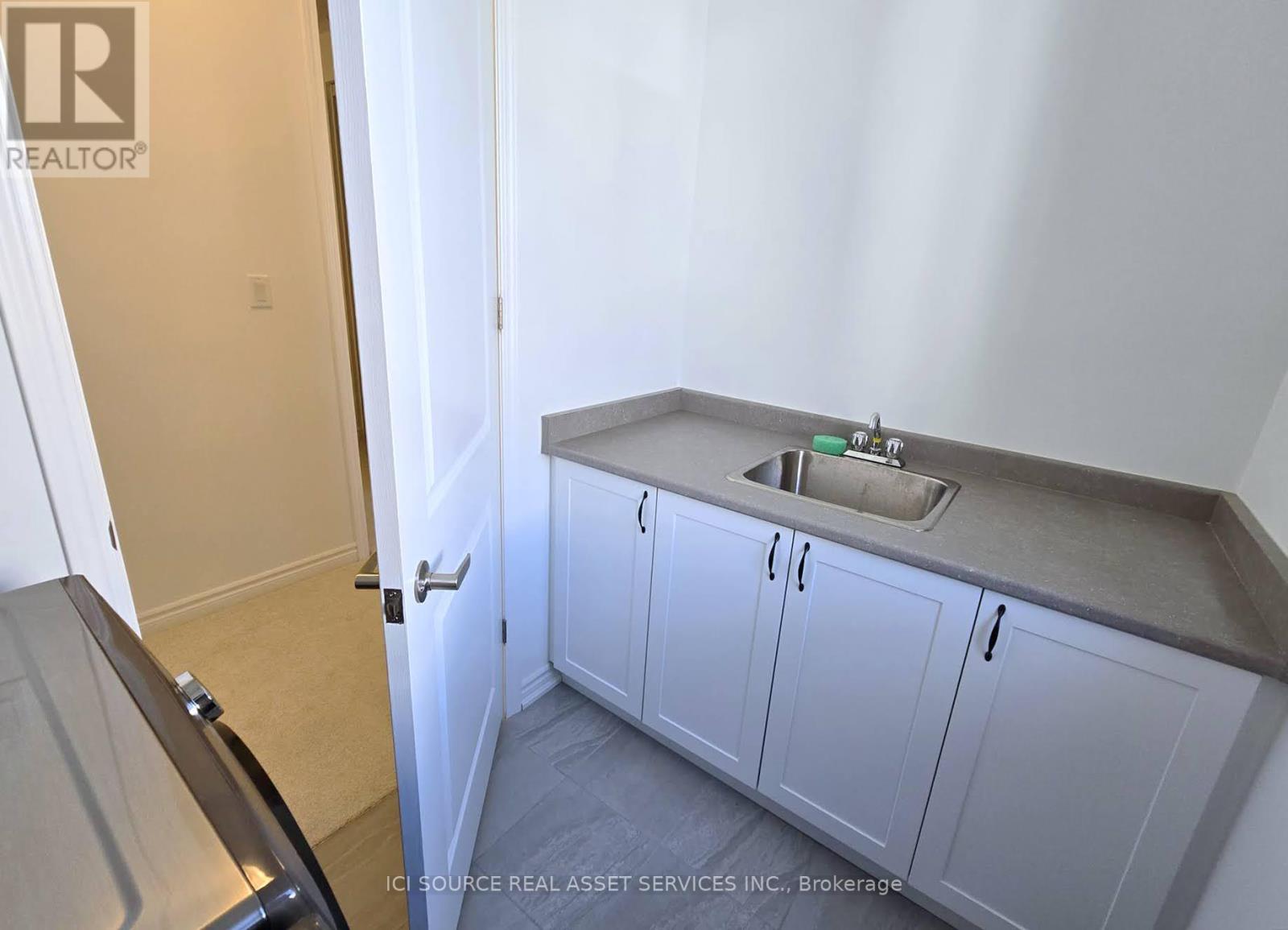 1405 Mockingbird Square, Pickering, Ontario  L1X 0N8 - Photo 17 - E12557544