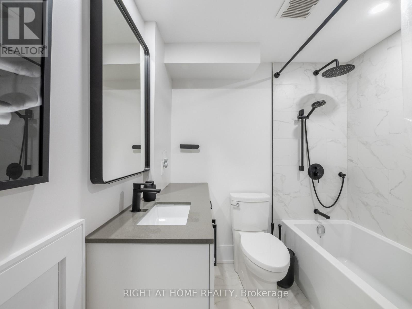 151 Kirby Crescent, Whitby, Ontario  L1N 7C7 - Photo 10 - E12557550