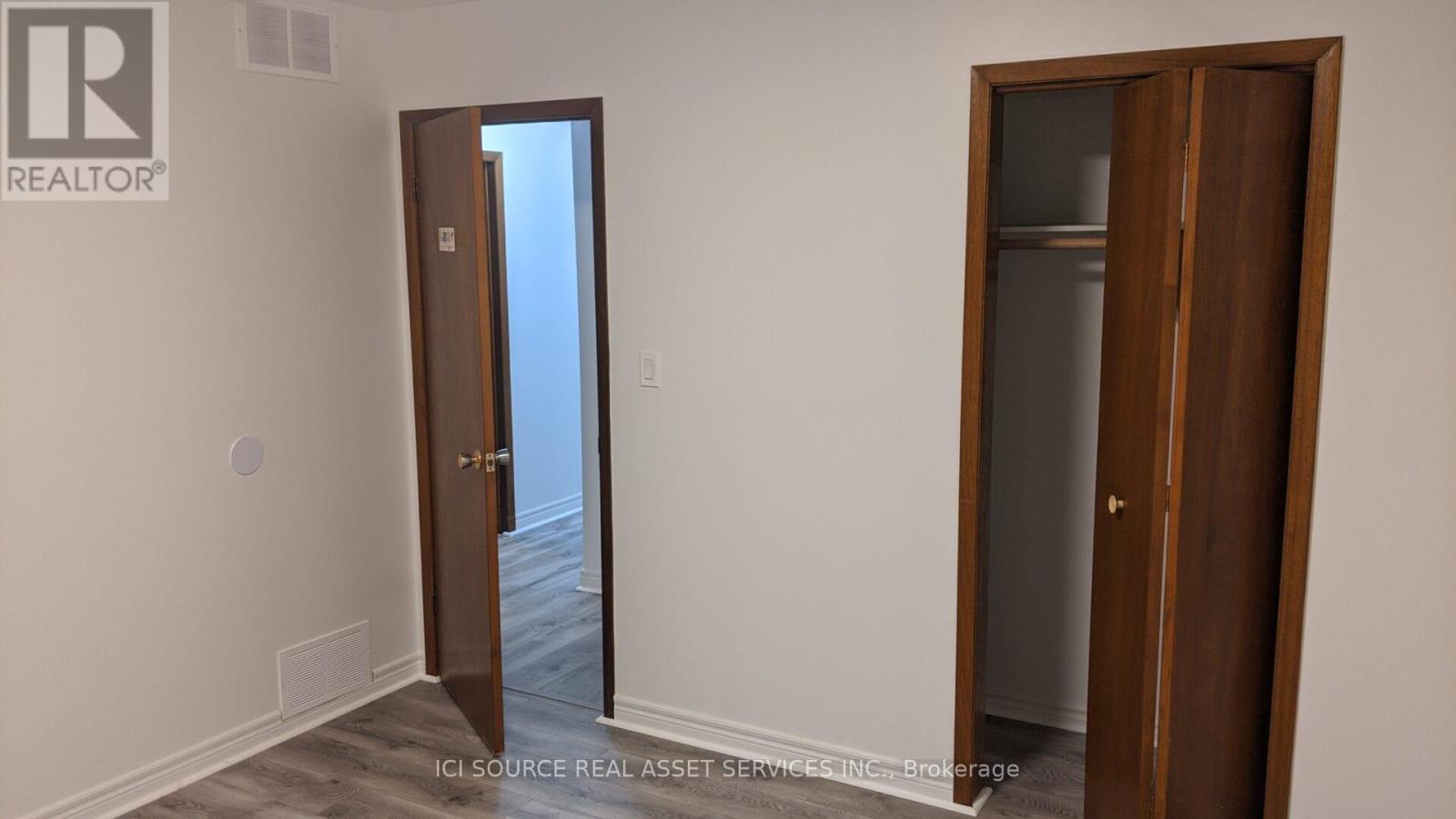 Main Fl - 354 Park Road N, Oshawa, Ontario  L1J 4M3 - Photo 5 - E12557554