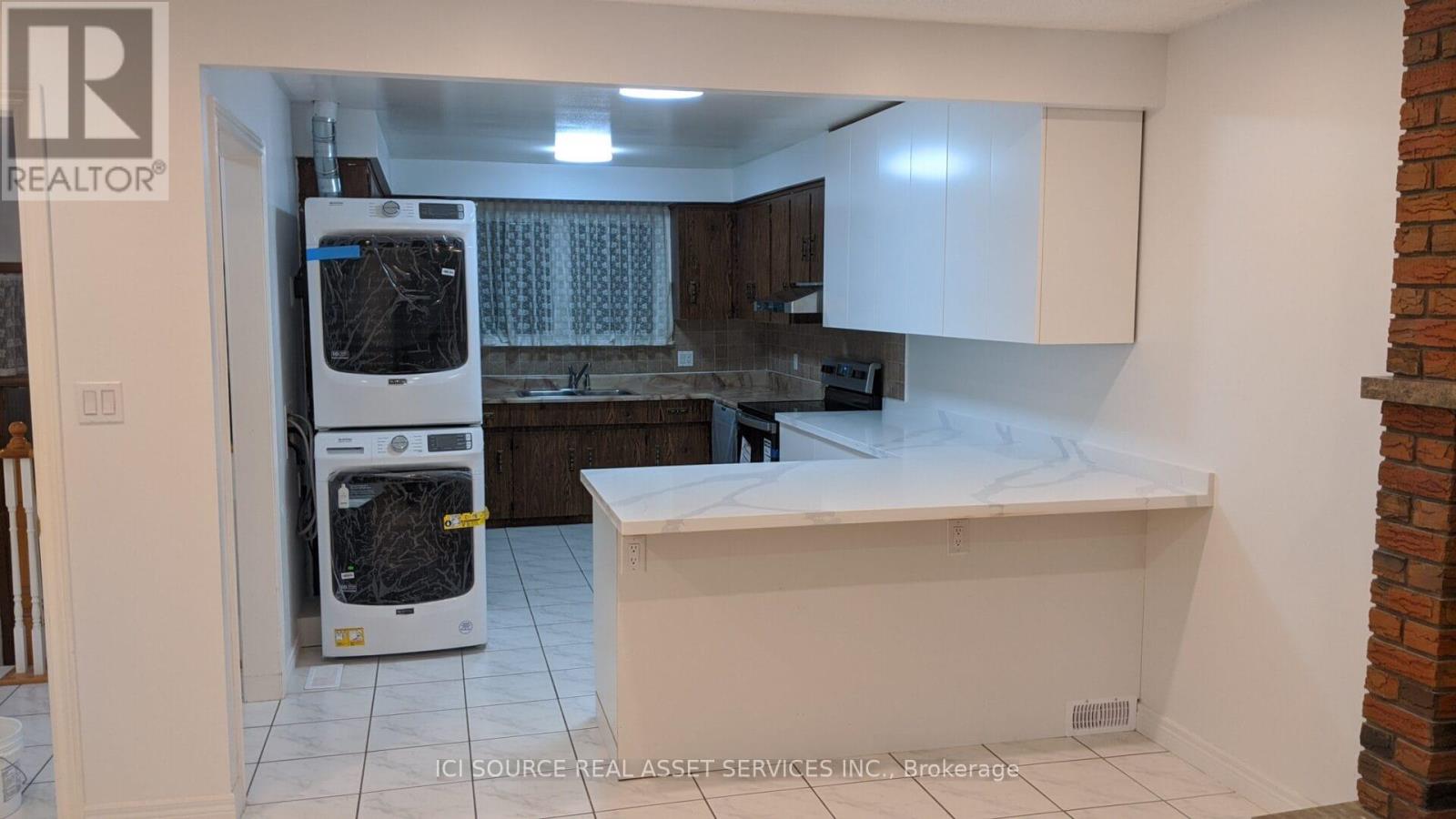 Main Fl - 354 Park Road N, Oshawa, Ontario  L1J 4M3 - Photo 6 - E12557554