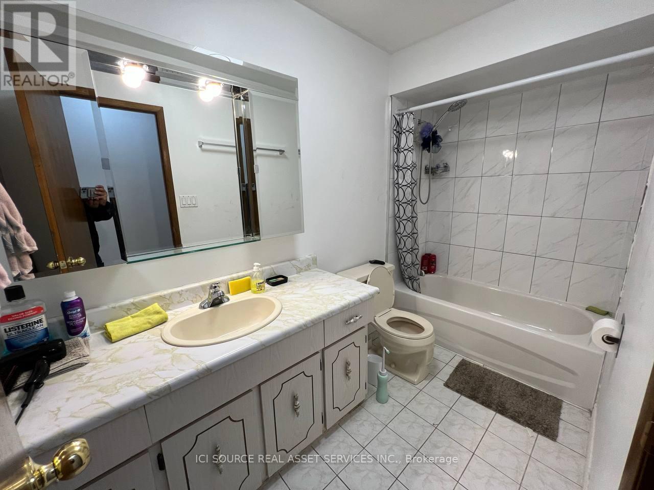 Main Fl - 354 Park Road N, Oshawa, Ontario  L1J 4M3 - Photo 9 - E12557554