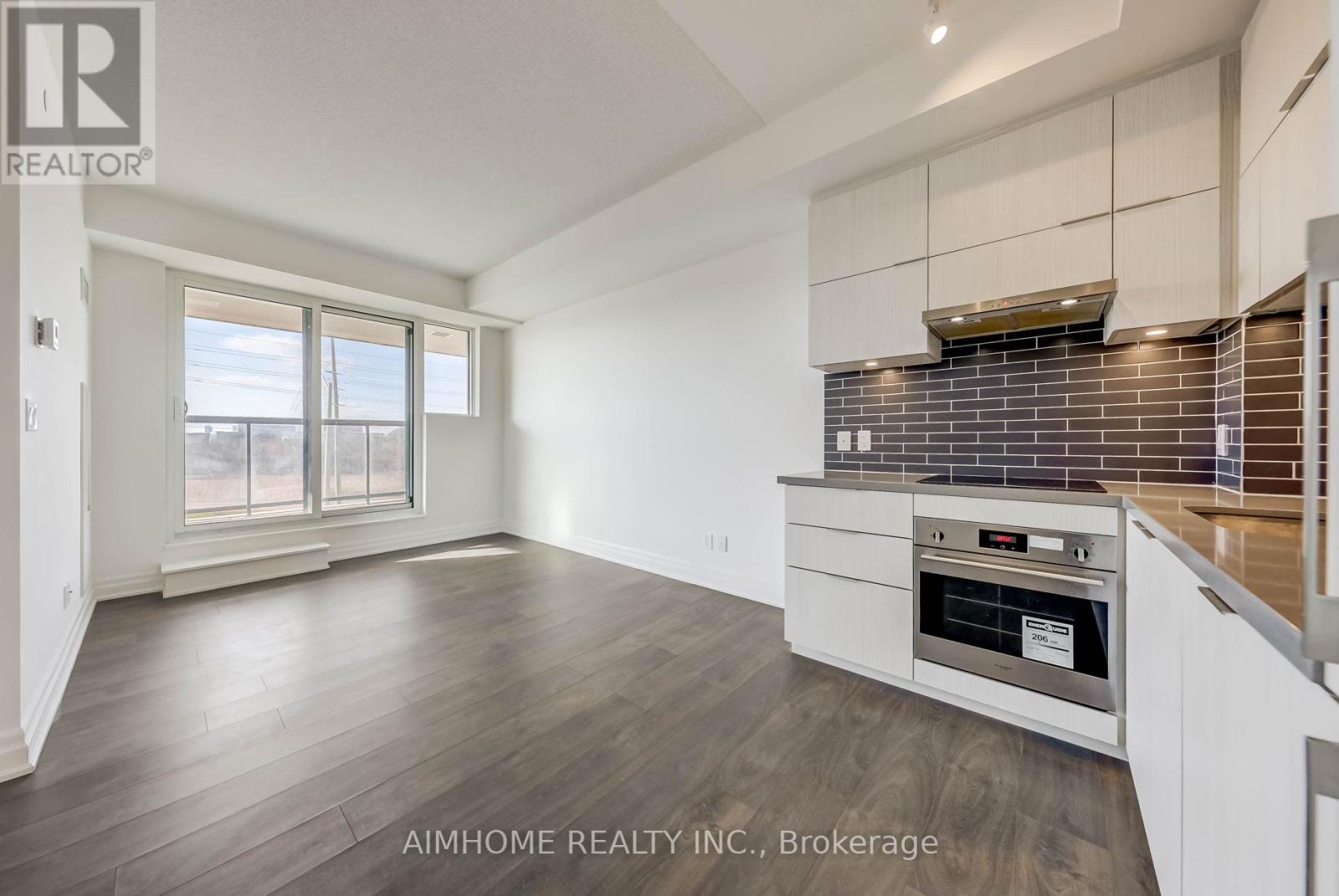 A313 - 10 Rouge Valley Drive, Markham, Ontario  L6G 0G9 - Photo 10 - N12557484