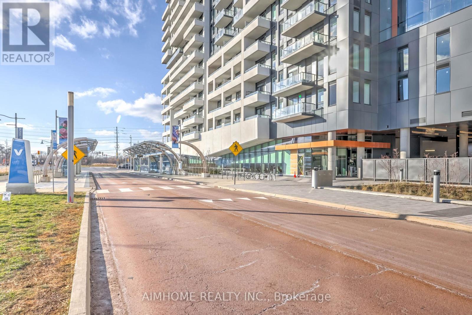 A313 - 10 Rouge Valley Drive, Markham, Ontario  L6G 0G9 - Photo 2 - N12557484