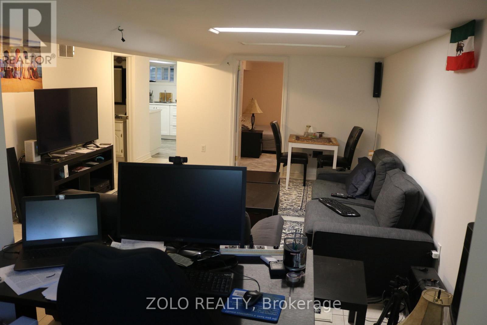 39 Ellerby Square N, Vaughan, Ontario  L4L 1N2 - Photo 14 - N12557486