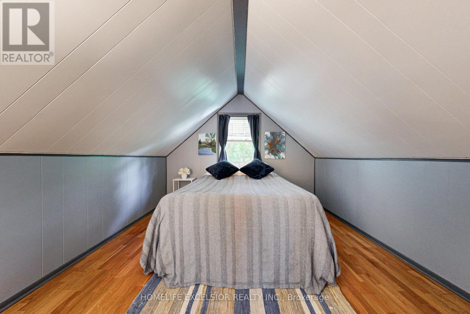 19043 Centre Street, East Gwillimbury, Ontario  L0G 1M0 - Photo 20 - N12557538