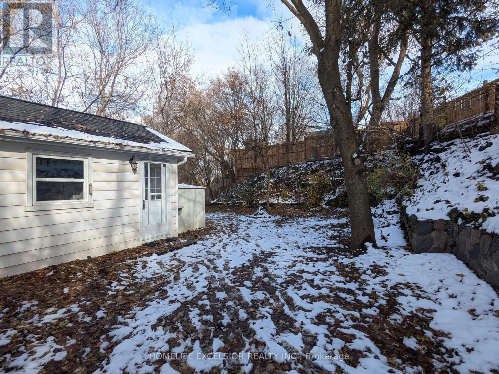 19043 Centre Street, East Gwillimbury, Ontario  L0G 1M0 - Photo 29 - N12557538