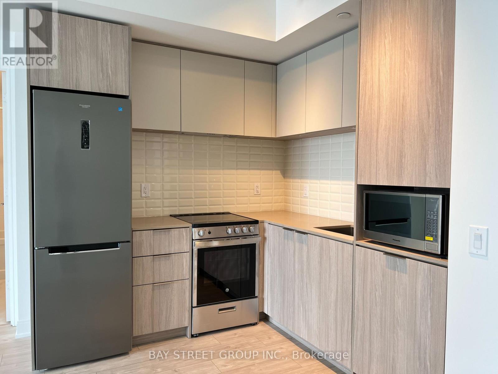 317 - 70 Annie Craig Drive, Toronto, Ontario  M8V 0G2 - Photo 7 - W12557492