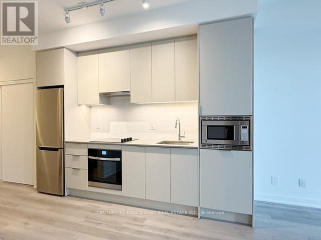 1202 - 3071 Trafalgar Road, Oakville, Ontario  L6H 8C6 - Photo 5 - W12557506