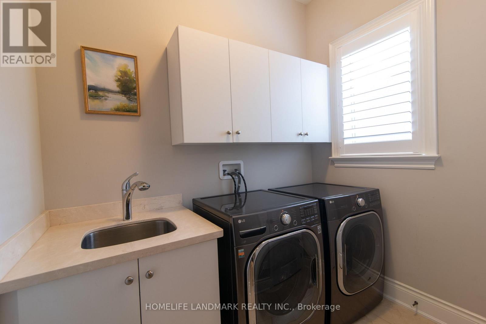 2128 Lillykin Street, Oakville, Ontario  L6H 0J7 - Photo 11 - W12557516