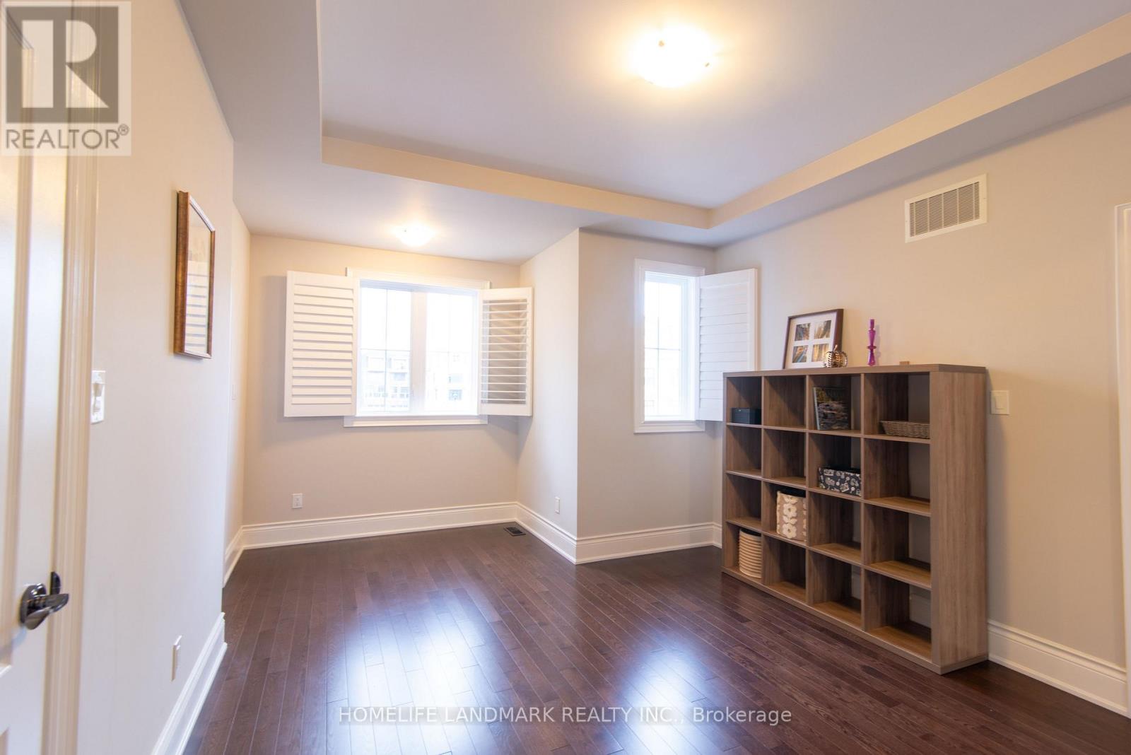 2128 Lillykin Street, Oakville, Ontario  L6H 0J7 - Photo 14 - W12557516