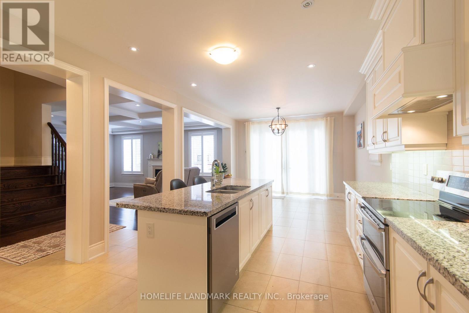 2128 Lillykin Street, Oakville, Ontario  L6H 0J7 - Photo 4 - W12557516