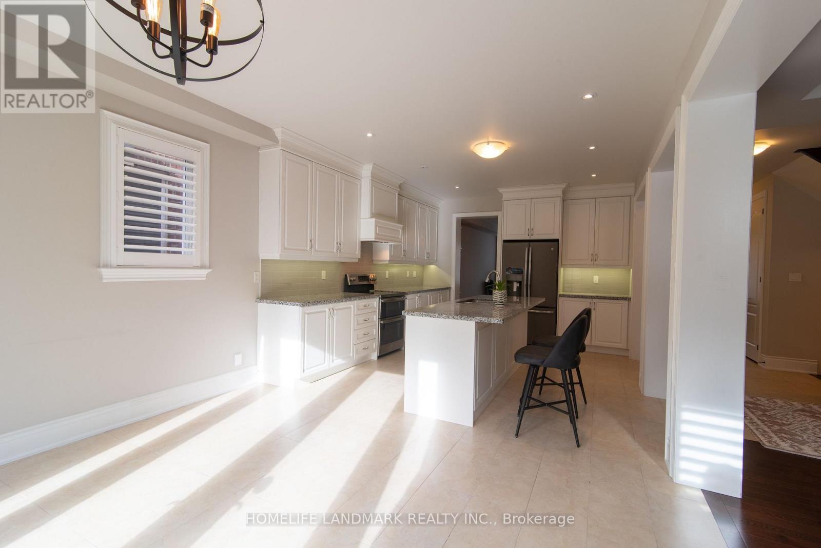 2128 Lillykin Street, Oakville, Ontario  L6H 0J7 - Photo 5 - W12557516