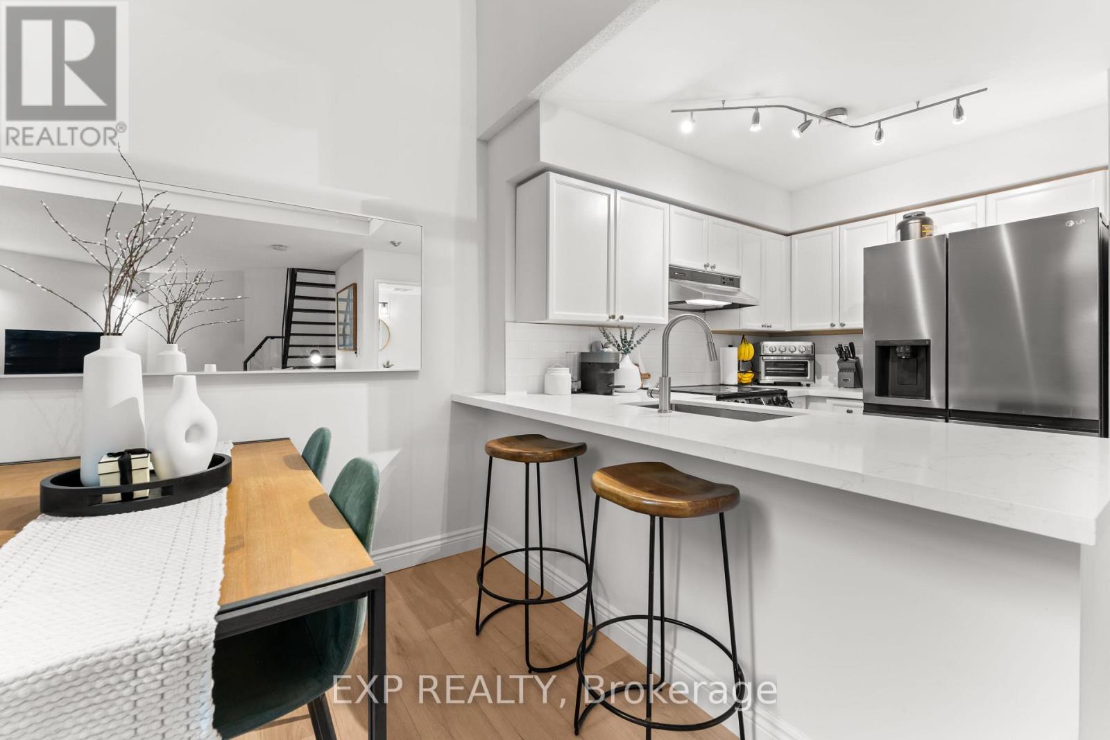 501 - 250 Manitoba Street, Toronto, Ontario  M8Y 4G8 - Photo 15 - W12557528