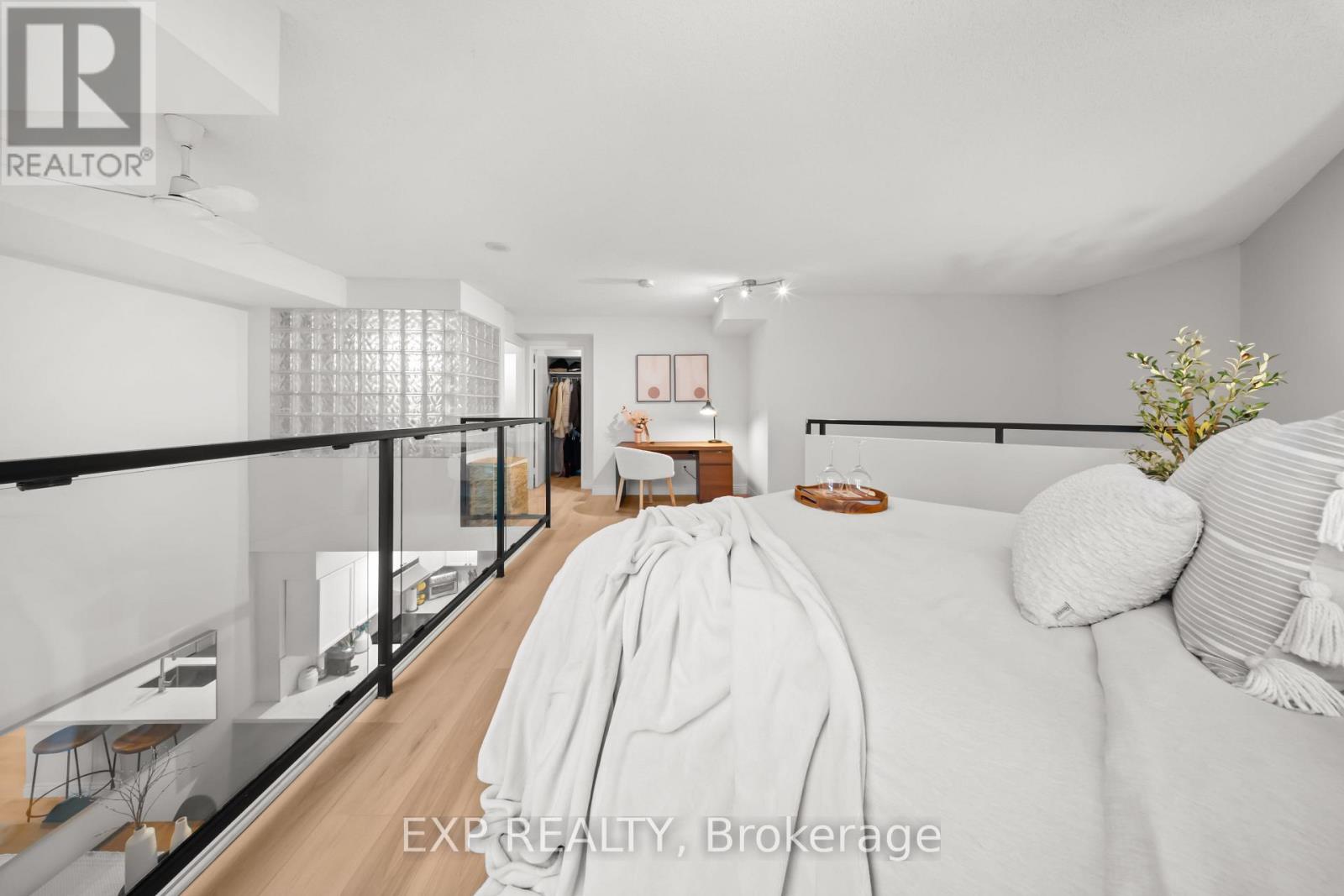 501 - 250 Manitoba Street, Toronto, Ontario  M8Y 4G8 - Photo 32 - W12557528