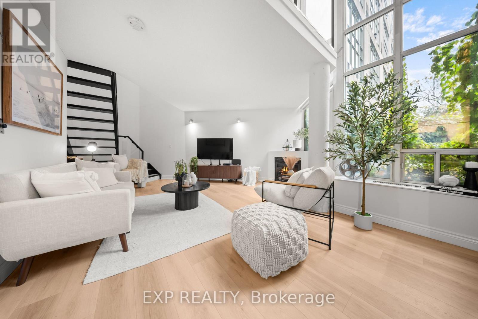 501 - 250 Manitoba Street, Toronto, Ontario  M8Y 4G8 - Photo 5 - W12557528