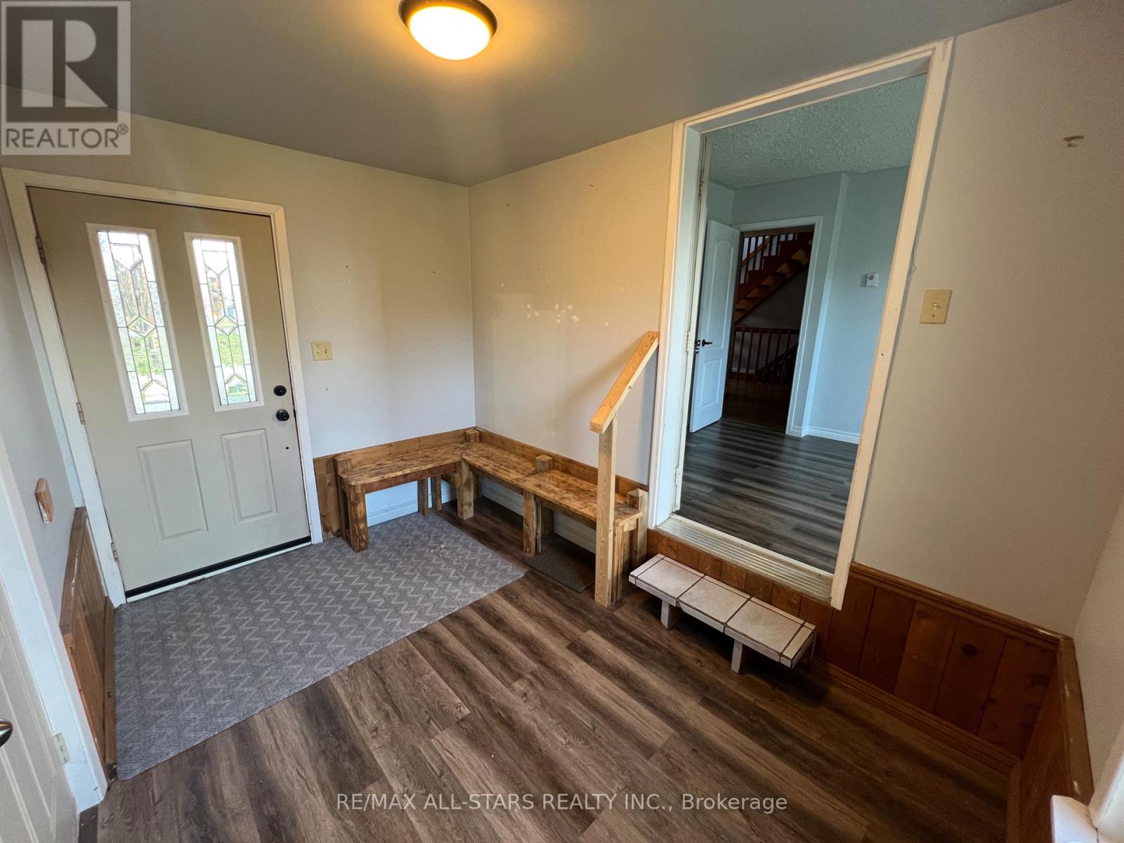 59 Falls Bay Road, Kawartha Lakes, Ontario  K0M 1A0 - Photo 12 - X12557598