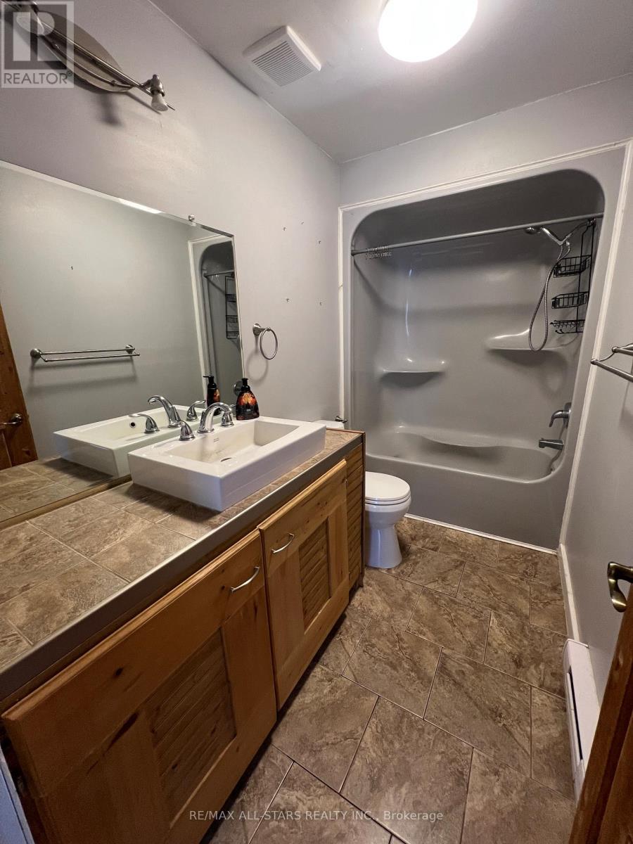 59 Falls Bay Road, Kawartha Lakes, Ontario  K0M 1A0 - Photo 14 - X12557598