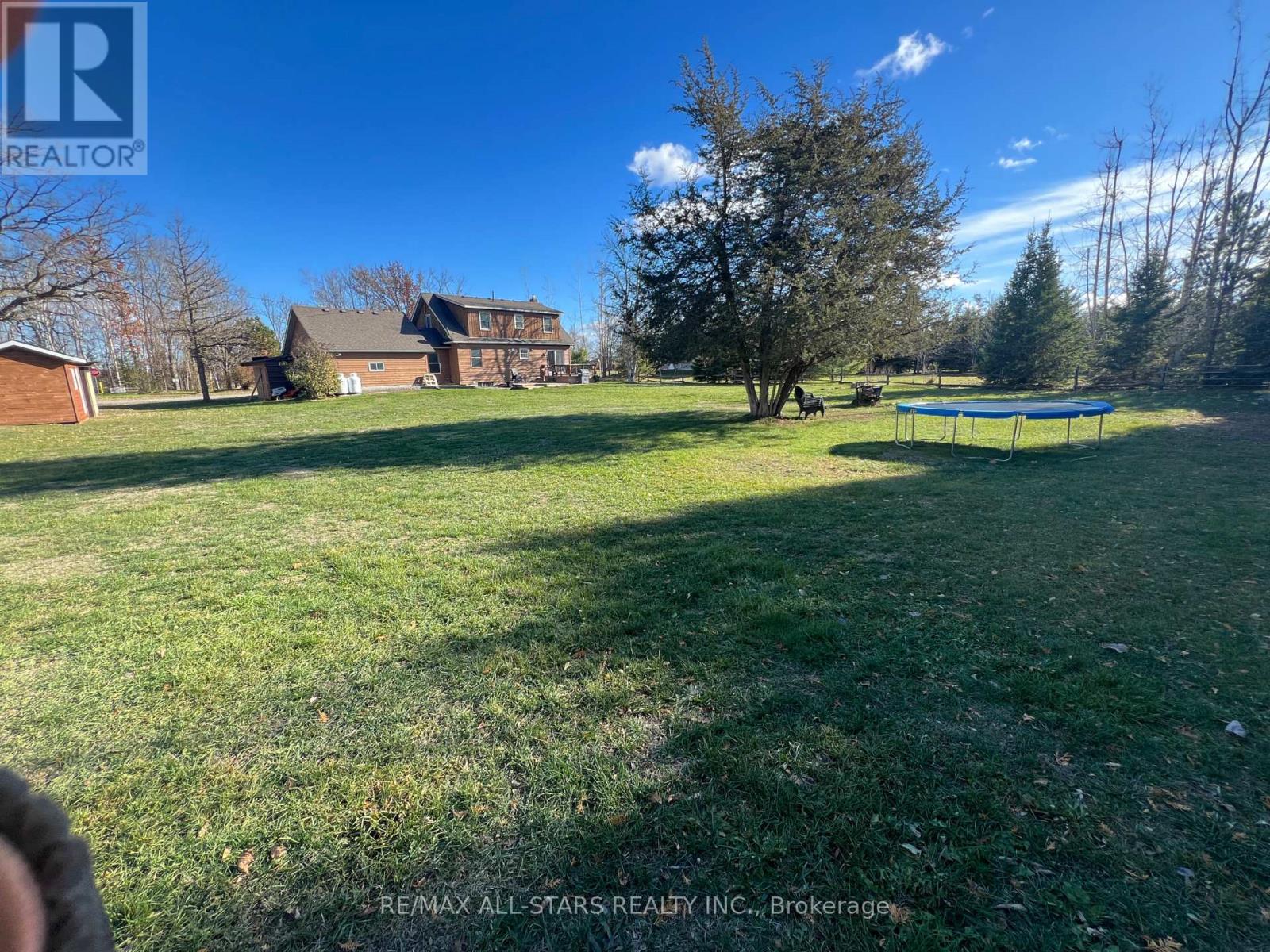 59 Falls Bay Road, Kawartha Lakes, Ontario  K0M 1A0 - Photo 4 - X12557598