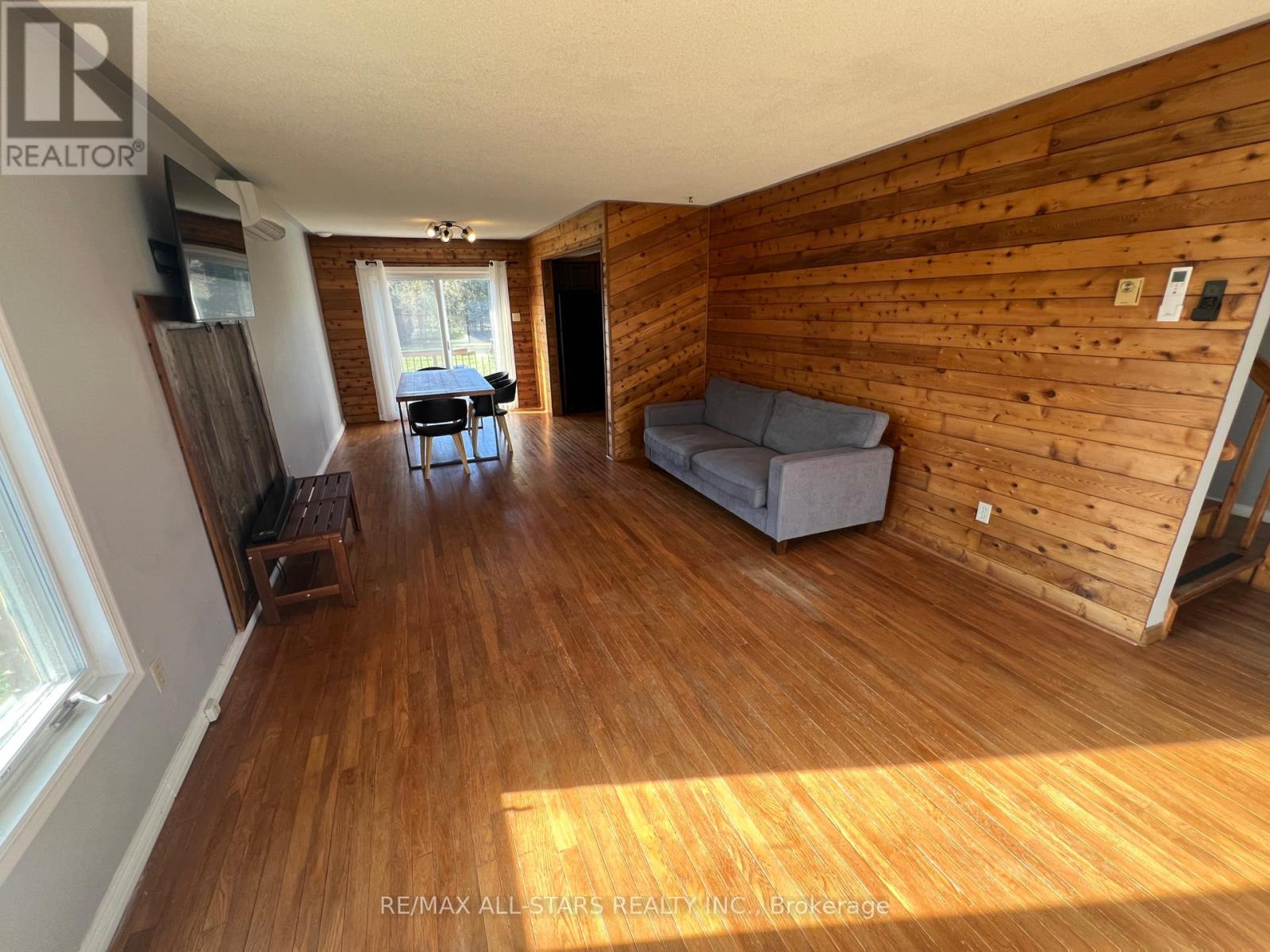 59 Falls Bay Road, Kawartha Lakes, Ontario  K0M 1A0 - Photo 7 - X12557598