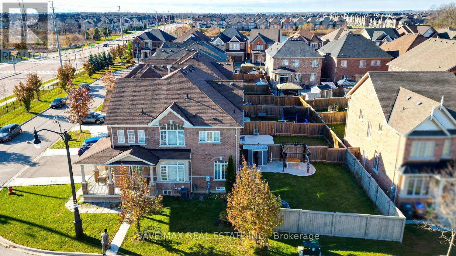 39 DIVINITY CIRCLE, Brampton, Ontario
