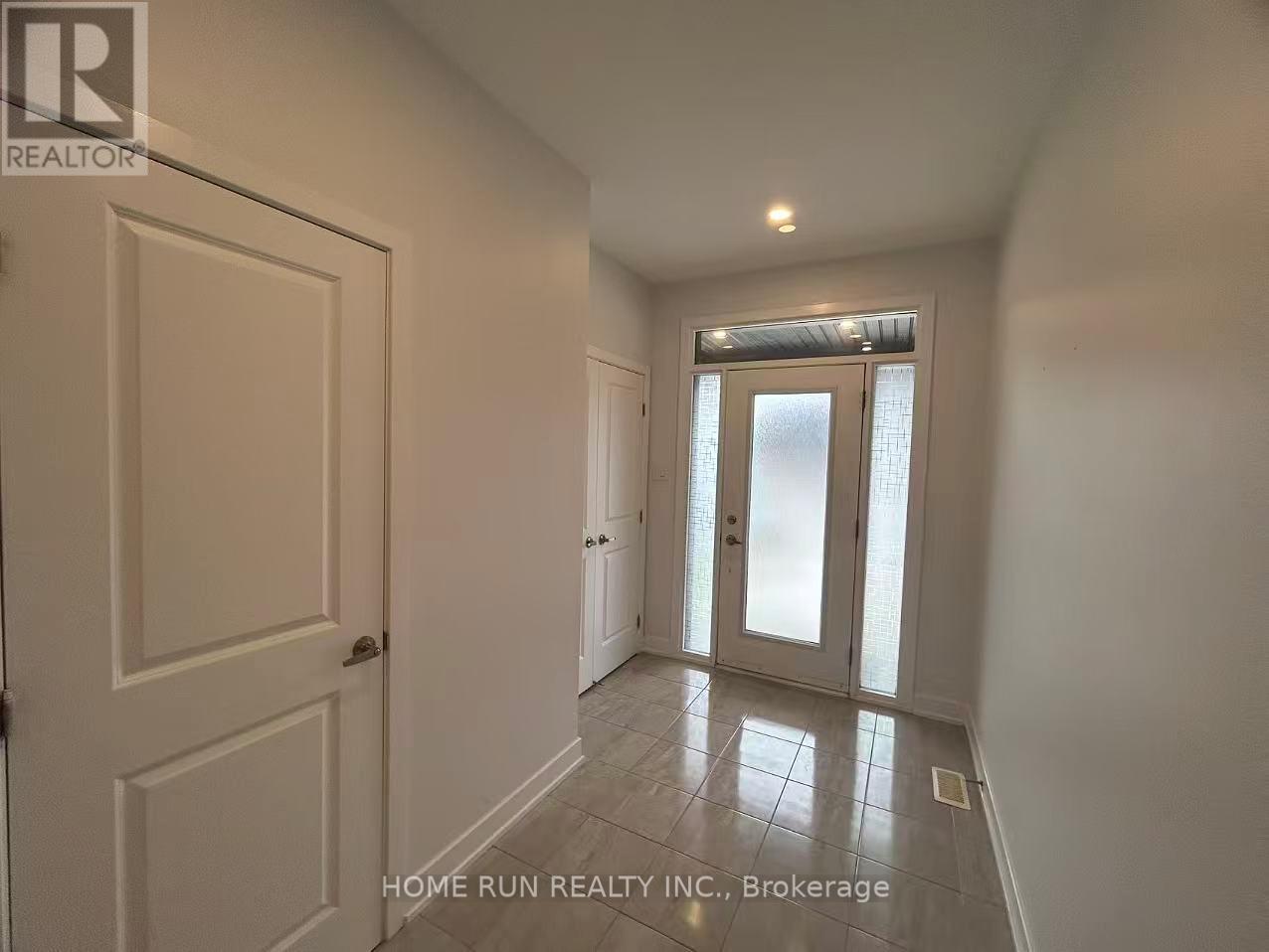 870 Solarium Avenue, Ottawa, Ontario  K4M 0H1 - Photo 3 - X12557576