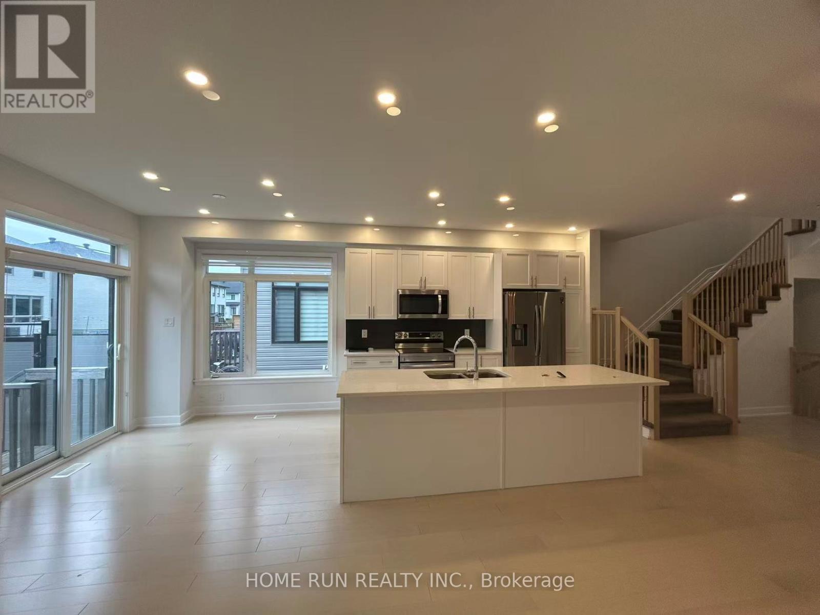 870 Solarium Avenue, Ottawa, Ontario  K4M 0H1 - Photo 8 - X12557576