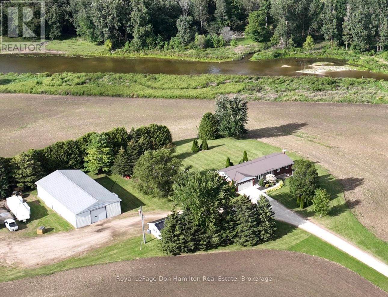 1009 QUEEN STREET, Howick, Ontario