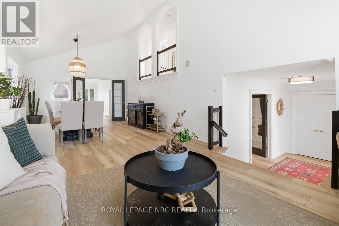 12 Fuller Crescent, Thorold, Ontario L2V 4B9 - Photo 13 - X12557586