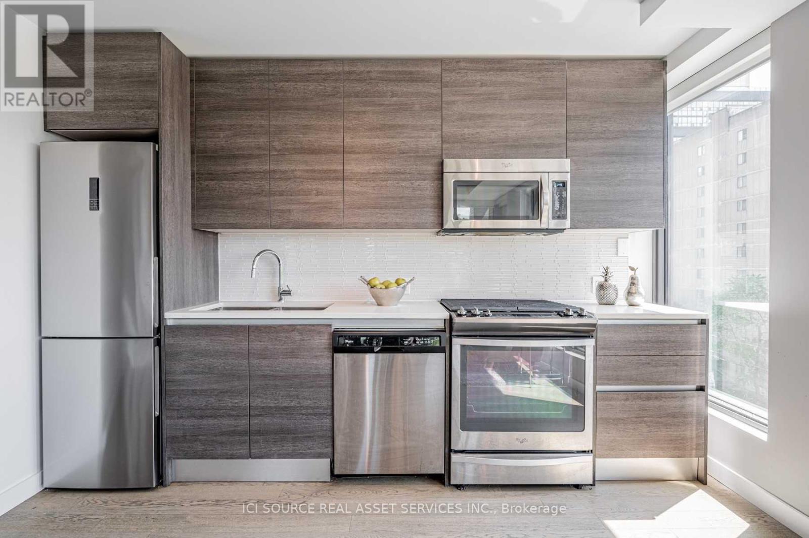 412 - 111 Bathurst Street, Toronto, Ontario  M5V 0M9 - Photo 20 - C12557592