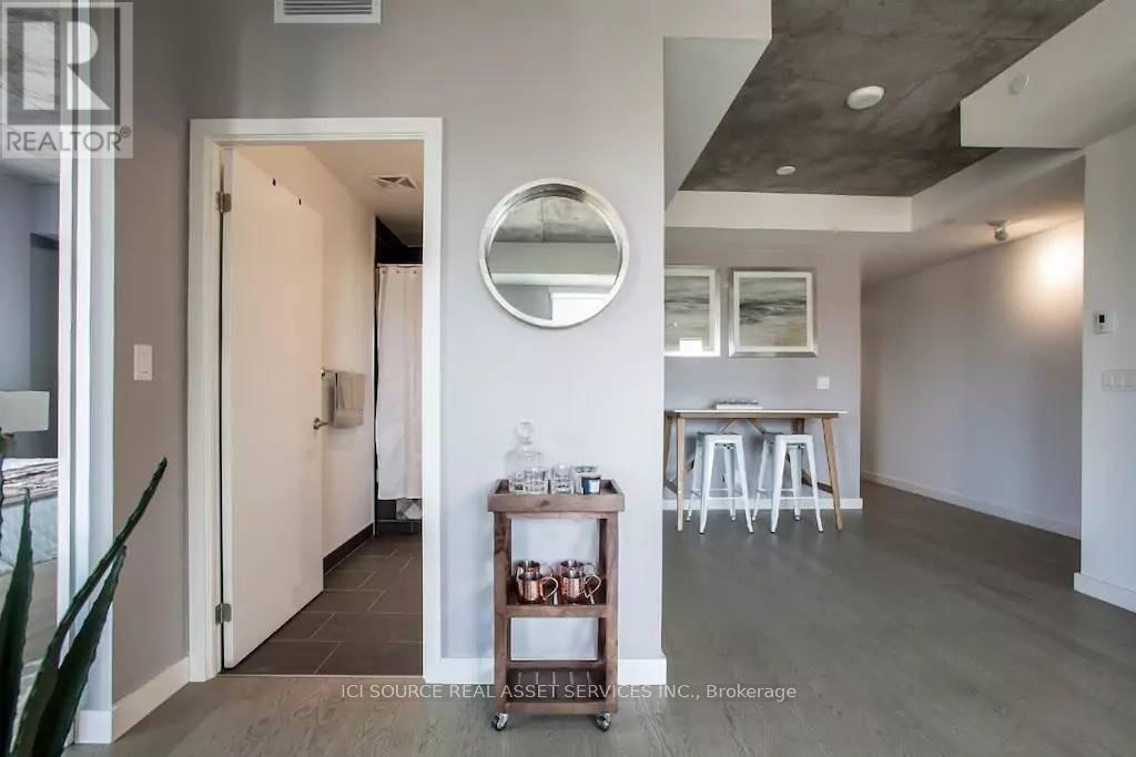 412 - 111 Bathurst Street, Toronto, Ontario  M5V 0M9 - Photo 5 - C12557592