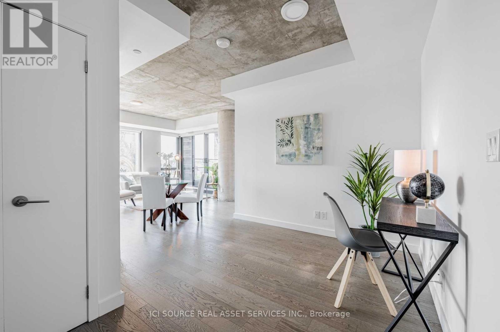 412 - 111 Bathurst Street, Toronto, Ontario  M5V 0M9 - Photo 9 - C12557592