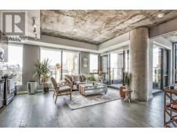 412 - 111 BATHURST STREET, Toronto, Ontario