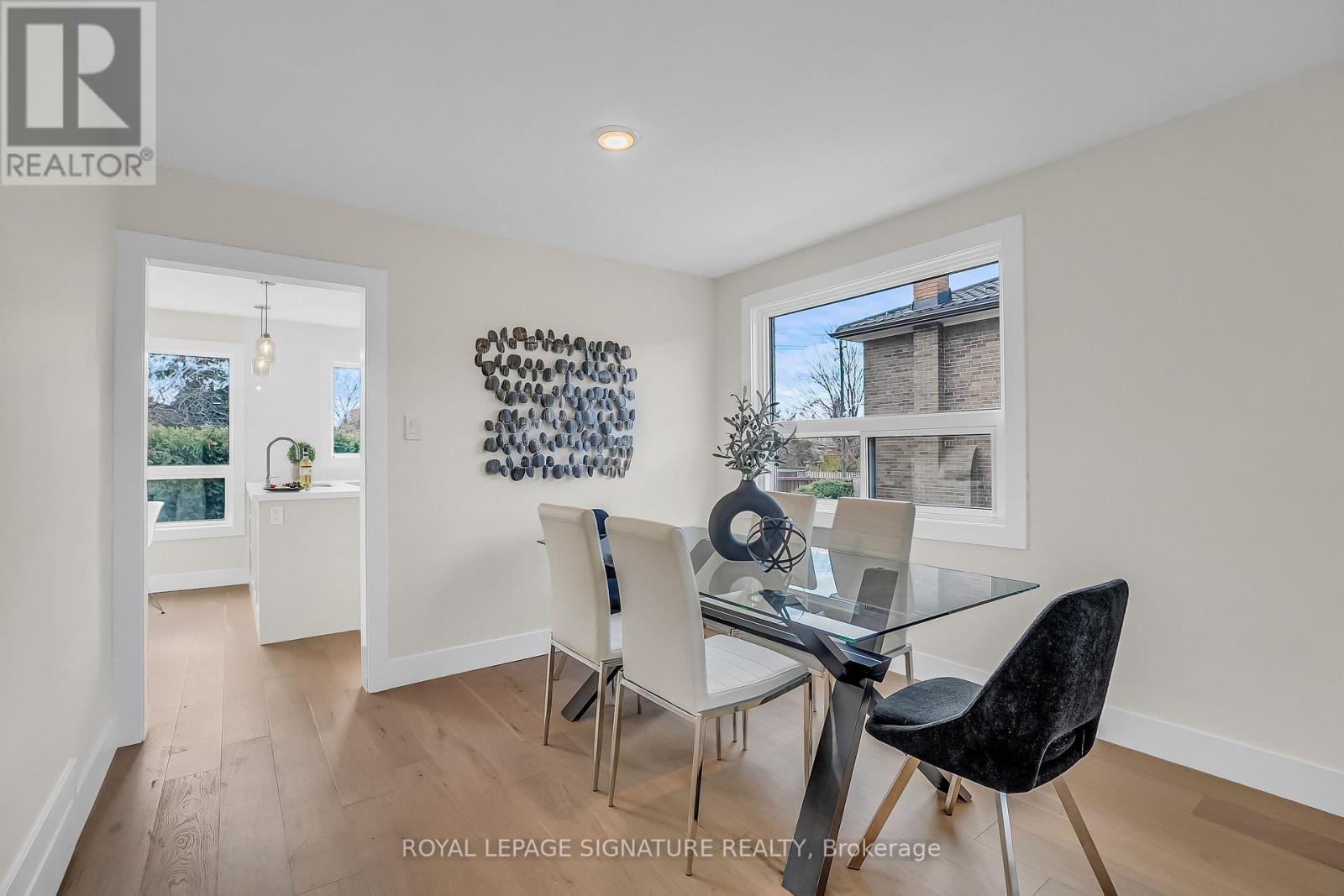 15 Oldborough Circle, Toronto, Ontario  M2J 3A1 - Photo 10 - C12557608